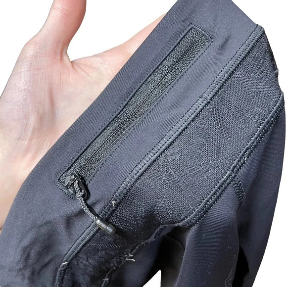 Lululemon Run: Inspire Crop II *Reflect Black Lace Size 4‎ - Picture 7 of 10